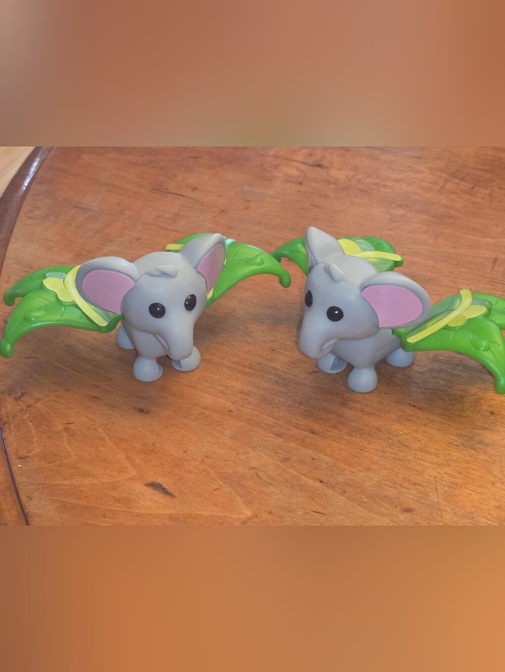 2019 Adopt me McDonald's Toy Elephant Happy Meal Toys X2